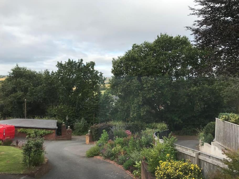 1 Bedroom Self Contained Separate Annexe In Exeter Ide 외부 사진